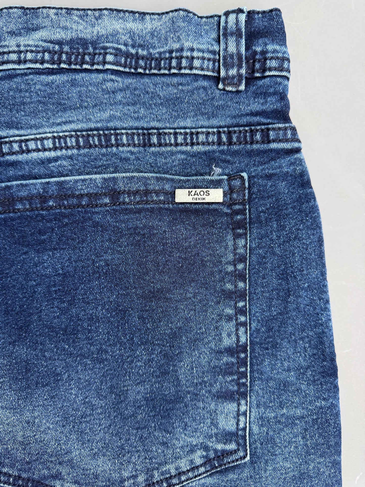 Jean Clásico Kaos Talla Grande