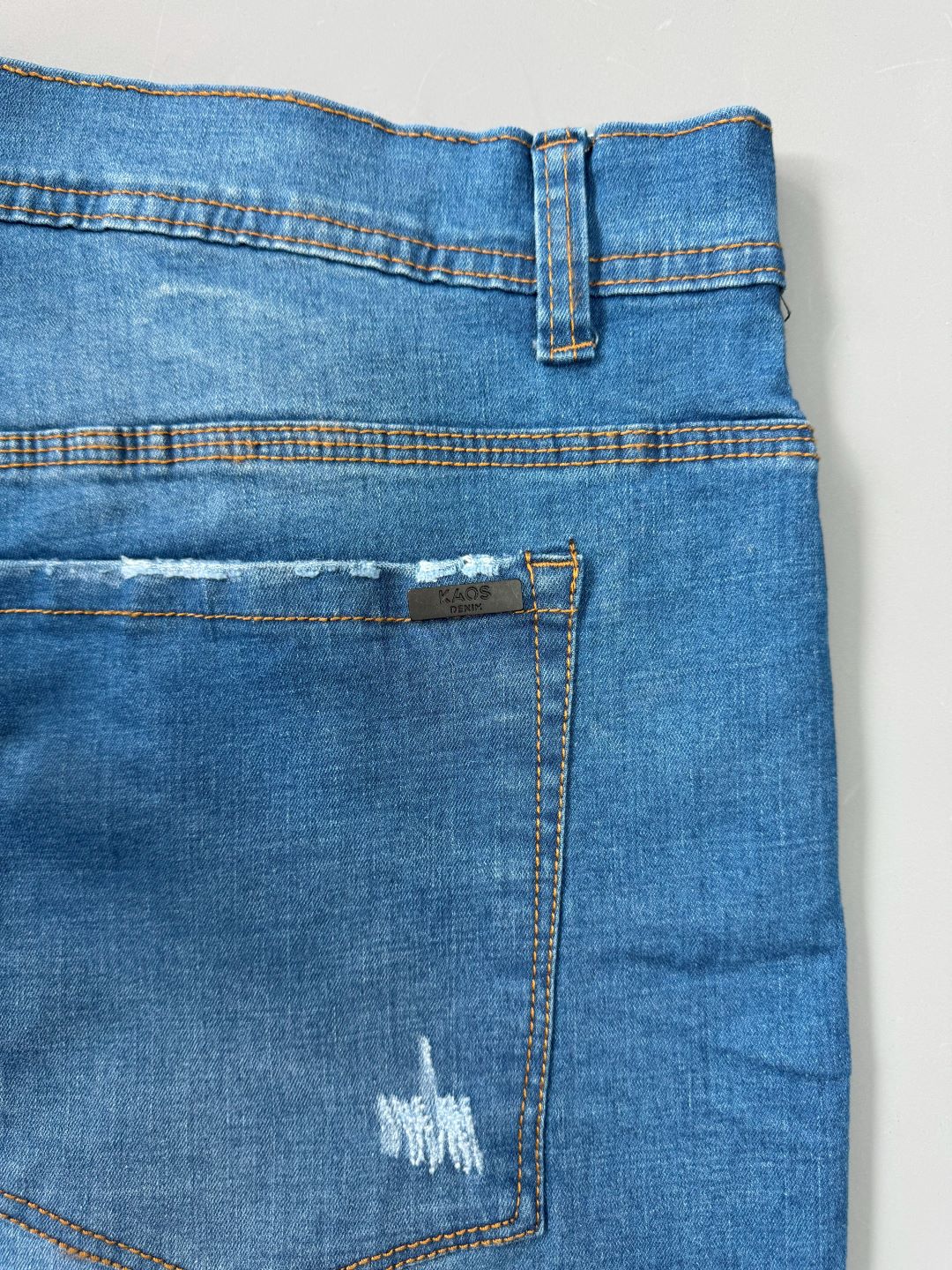Bermuda Clásica Kaos Talla Grande